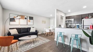 Televisión, oficina