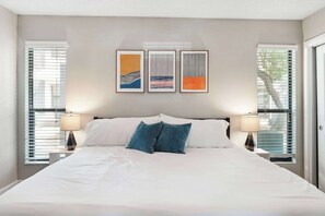 Unclassified image, 3 of 18, button - Charming King Bed 1BR, 5 Min to DT w/ pool (Austin)