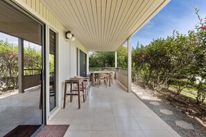 Condo, 2 Bedrooms | Outdoor dining - Wailea Ekolu, #914 2 Bedroom Condo by RedAwning (Kihei)