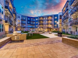 Terrace/patio - Chic 1BR king suite close to Downtown w/ fast WiFi (Austin)