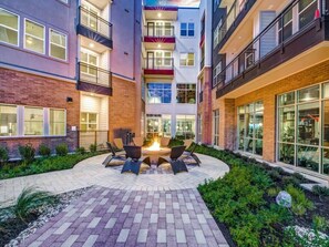 Terrace/patio - Chic 1BR king suite close to Downtown w/ fast WiFi (Austin)