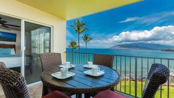 Condo, 2 Bedrooms | Outdoor dining
