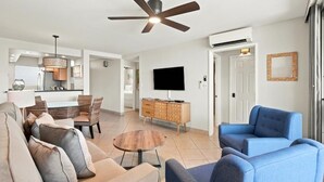Condo, 2 phòng ngủ | Khu phòng khách
