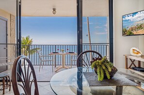 Condo, 1 Bedroom | Dining