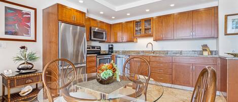 Condo, 1 Bedroom | Private kitchen