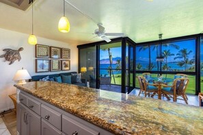 Condo, 1 Bedroom | Living area