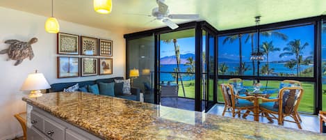 Condo, 1 Bedroom | Living area
