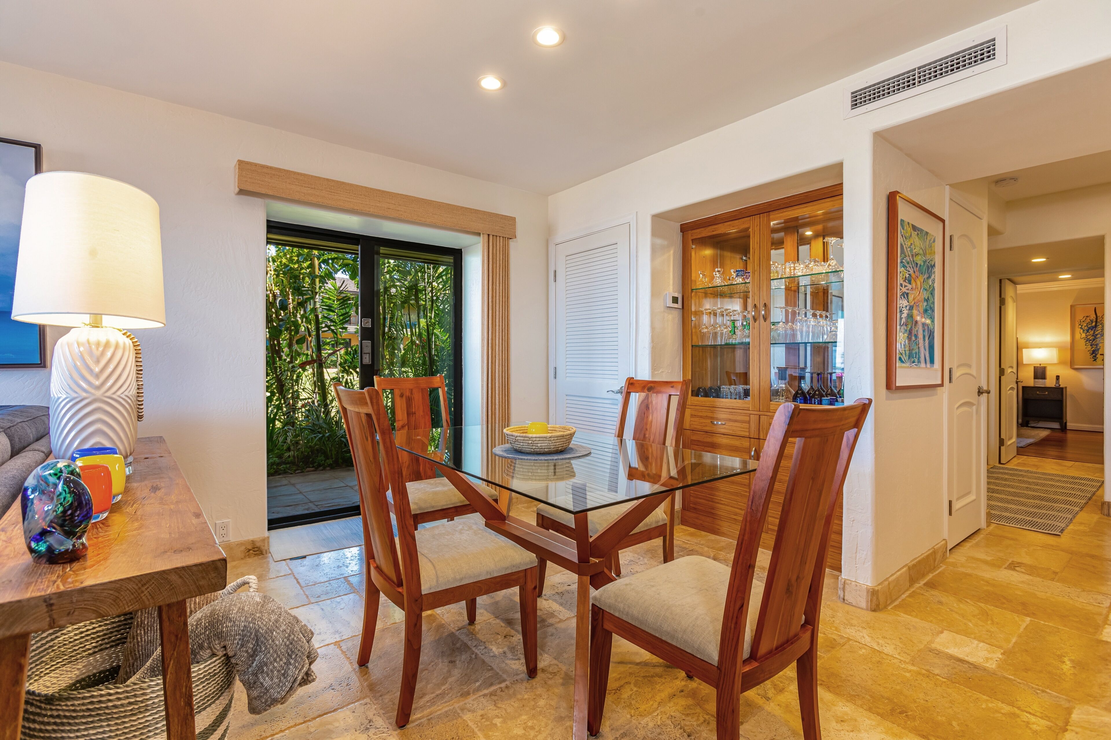 Condo, 2 Bedrooms | Dining
