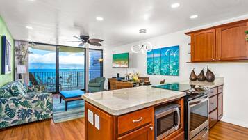 Condo, 1 Bedroom | Private kitchen | Coffee/tea maker, fridge, oven, dishwasher