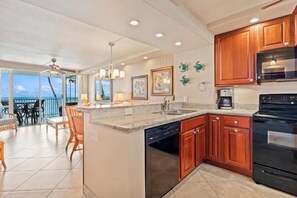 Private kitchen - Royal Mauian, #317 2 Bedroom Condo by RedAwning (Kihei)