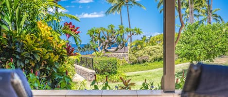 Condo, 2 Bedrooms | Property grounds