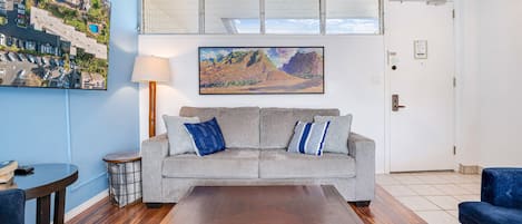 Condo, 2 Bedrooms | Living area