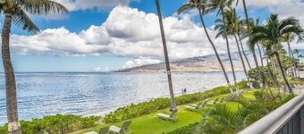 Kihei Beach, #207 1 Bedroom Condo by RedAwning