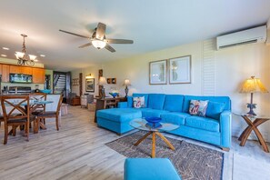 Condo, 1 phòng ngủ | Khu phòng khách