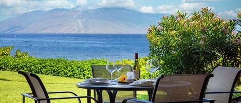 Condo, 2 Bedrooms | Outdoor dining