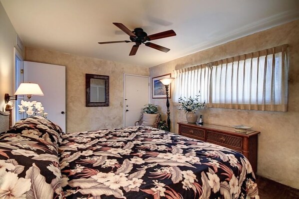 1 bedroom, free WiFi - Kihei Beach, #307 1 Bedroom Condo by RedAwning (Kihei)