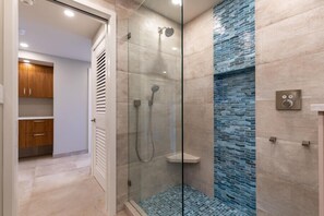 Apartment, 2 Schlafzimmer | Badezimmer