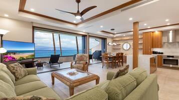 Condo, 2 Bedrooms | Living area
