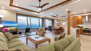 Condo, 2 quartos | Área de estar