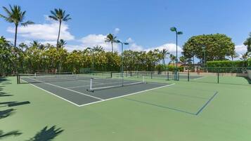 Condo, 2 Bedrooms | Sports court