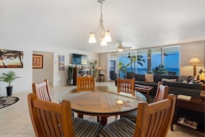 Condo, 3 Bedrooms | Dining