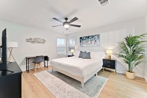 3 sovrum, memory foam-madrasser, strykjärn/strykbräda och wi-fi