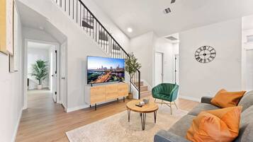 Fernseher, Hulu, Tischfußball, Streaming-Dienste