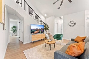 Tv, Hulu, streamingtjänster och kontor