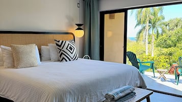 King Room Garden with ocean view | Décoration personnalisée, ameublement personnalisé, Wi-Fi gratuit