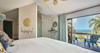 Catalina Tropical Lodge