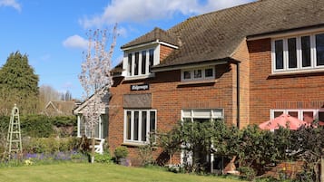 Cottage | Exterior
