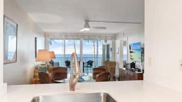 Appart'hôtel, 2 chambres | Cuisine privée | Cafetière/bouilloire, réfrigérateur, four