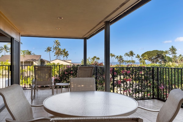 Condo, 2 Bedrooms | Outdoor dining