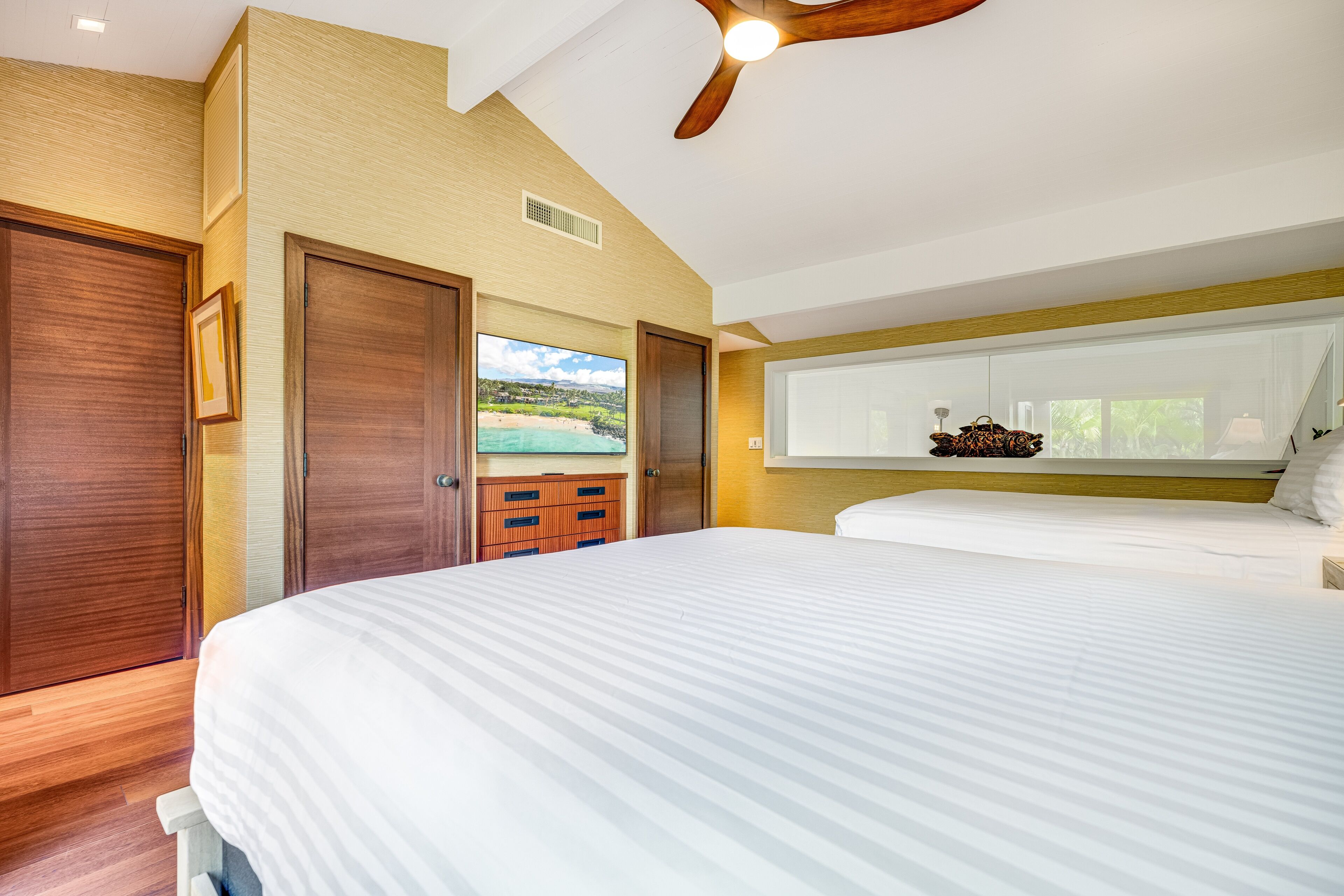Condo, 3 Bedrooms