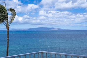 Condo, 2 Bedrooms | Property grounds
