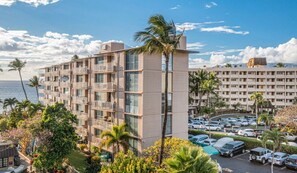 Condo, 2 Bedrooms | Exterior