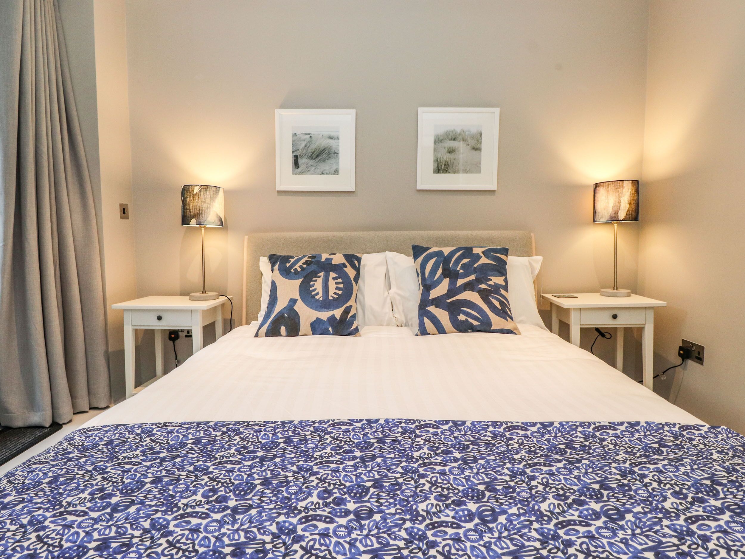 2 bedrooms, individually decorated, individually furnished, free WiFi