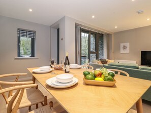 Dining - Bruach (Ulverston)