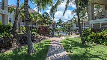 Condo, 3 Bedrooms | Property grounds