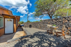 House, 3 Bedrooms | Property grounds