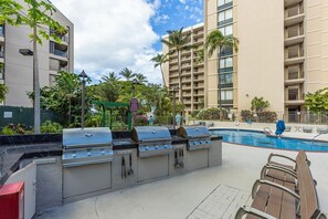 Pool - Valley Isle 708 2 Bedroom Condo (Lahaina)