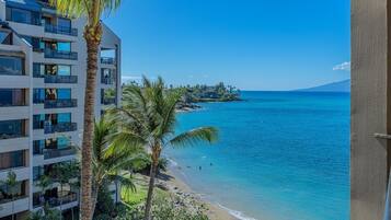 Condo, 2 habitaciones | Playa | En la playa