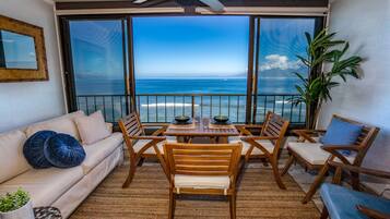 Studio | Living area | Smart TV