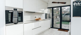 Propeller House - From 165 Per Night