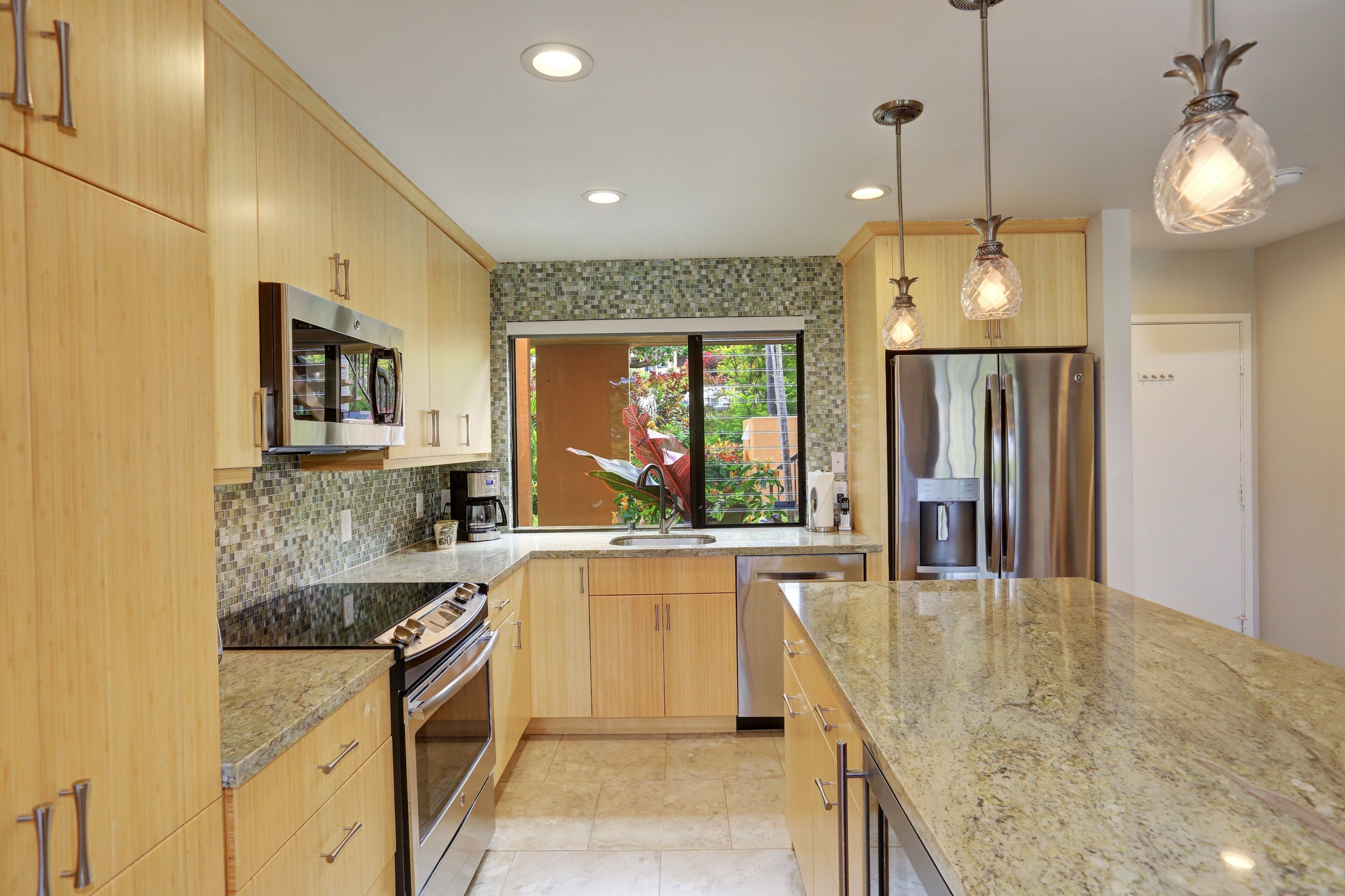 Condo, 1 Bedroom | Private kitchen