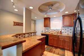 Condo, 2 Bedrooms | Private kitchen | Fridge, oven