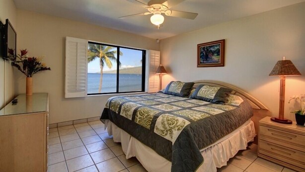 Unclassified image, 1 of 30, button - Kihei Beach, #402 2 Bedroom Condo by RedAwning (Kihei)