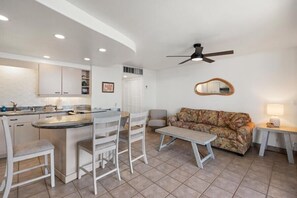 Condo, 1 Bedroom | Living area