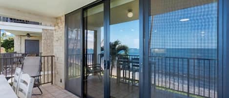 Condo, 1 Bedroom | Outdoor dining