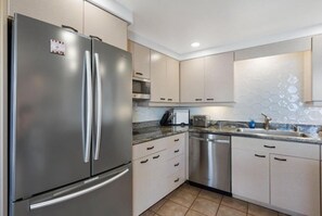 Apartamento, 1 habitación | Cocina privada | Frigorífico, horno y cafetera o tetera